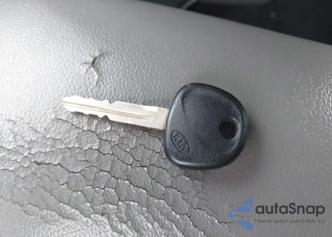 2015 Kia Forte Lx z USA, uszkodzony, nr VIN KNAFK4A69F5400985